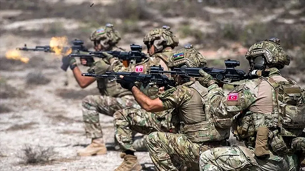 مصر وتركيا تجريان مناورات عسكرية مشتركة لأول مرة منذ 13 عامًا