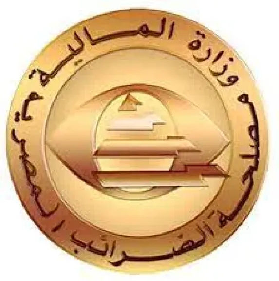 عاجل.. الضرائب تنفي فرض أي ضريبة قيمة مضافة على البترول الخام