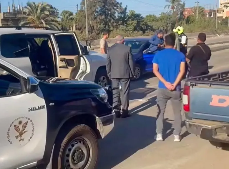 شرّ البليّة ما يُضحِك: «مَكوكَب» مدير الأمن يصطدم بسيارة عكس الاتّجاه في سوهاج.. الحكاية وما فيها