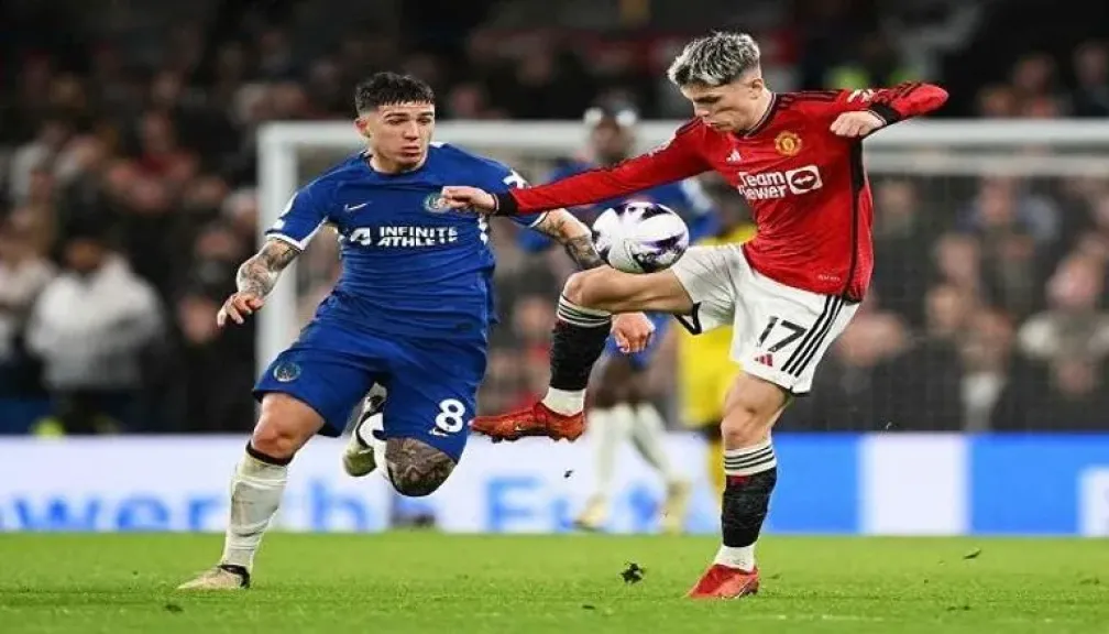 تعرف علي موعد مباراة مانشستر يونايتد وتشيلسي اليوم في الدوري الإنجليزي 2026 والقنوات الناقلة والبث المباشر