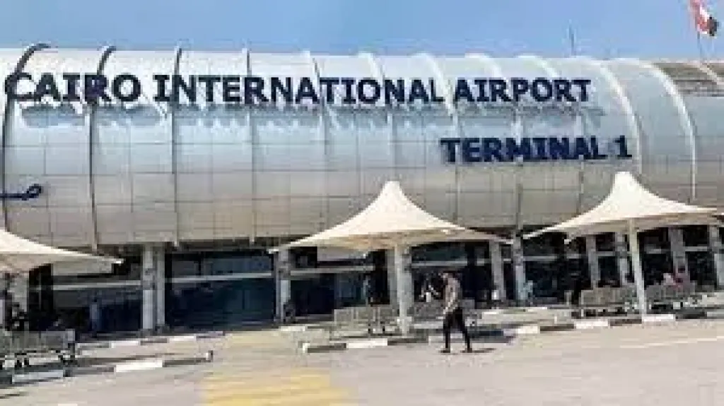 مصر تؤكد انتظام الحركة الجوية وعدم تأثر مطار القاهرة بالهجمات السيبرانية الأوروبية
