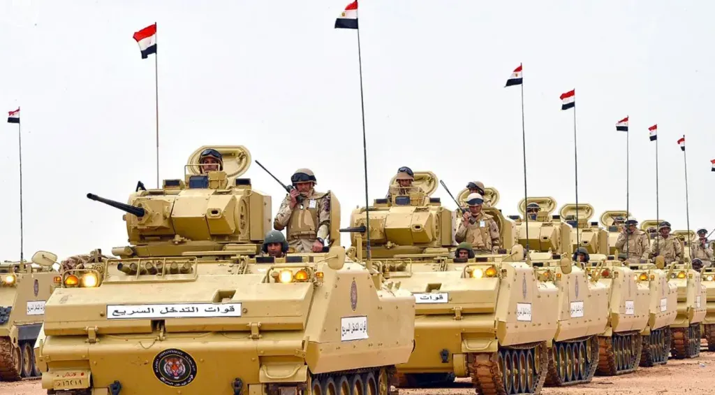 قناة إسرائيلية: مصر تعزز ترسانتها العسكرية في سيناء ببناء أنفاق لتخزين الصواريخ ومدرجات للطائرات