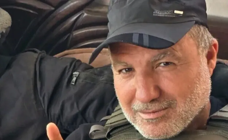 قناة عبرية تكشف عن حسام الأسطل: مؤسس قوة مسلحة جديدة في خان يونس ضد حماس