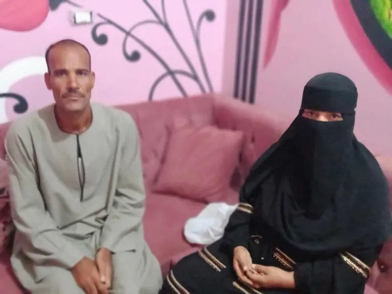 أبشع عملية انتقام في قنا.. أسرة كاملة تعذب ابنها وزوجته بوحشية في دشنا