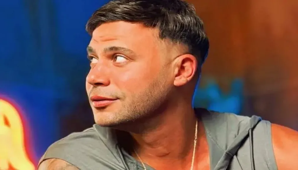 محمد إمام يكشف عن مشروعه السينمائي الجديد: مفاجأة كبرى للجمهور قريبًا