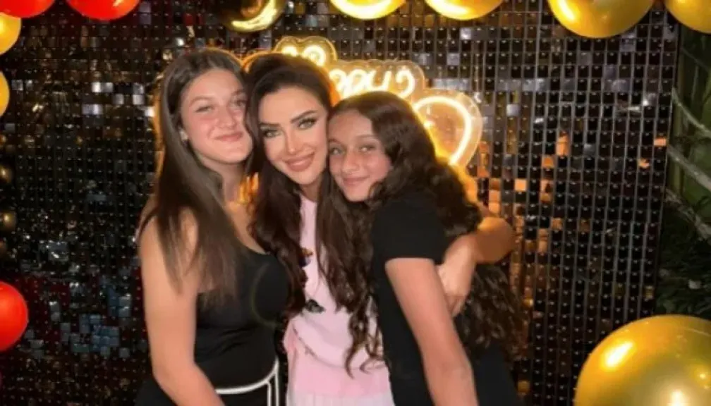 رضوى الشربيني تحتفل بعيد ميلادها الـ44: عودة «هي وبس» ونصائح صريحة للنساء بين الاحتفال والبث المباشر