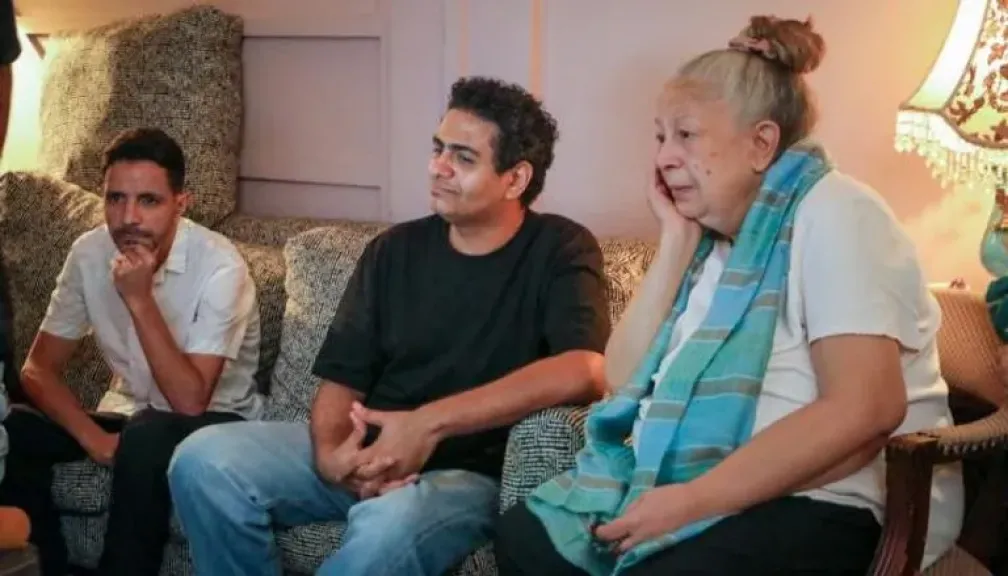 سمية الألفي تعود للأضواء بدعم ابنها أحمد الفيشاوي في كواليس ”سفاح التجمع”