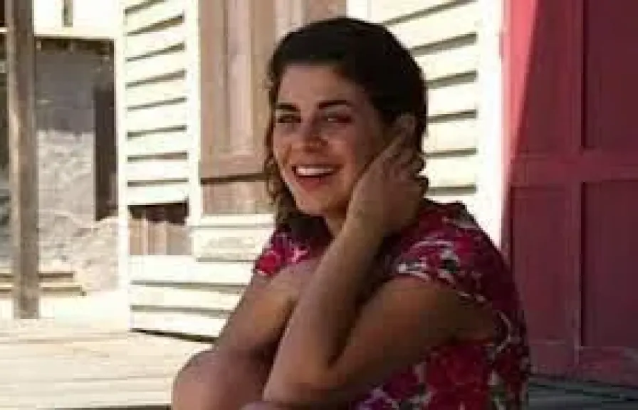 منى هلا تكشف أسرار زيجاتها: الأولى مدنيًا والثانية من تشيكي أسلم من أجلها