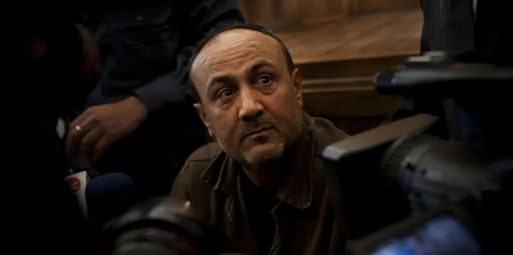 حماس تصر على الإفراج عن مروان البرغوثي وأحمد سعدات ضمن صفقة الأسرى.. ونتنياهو يرفض بشدة!