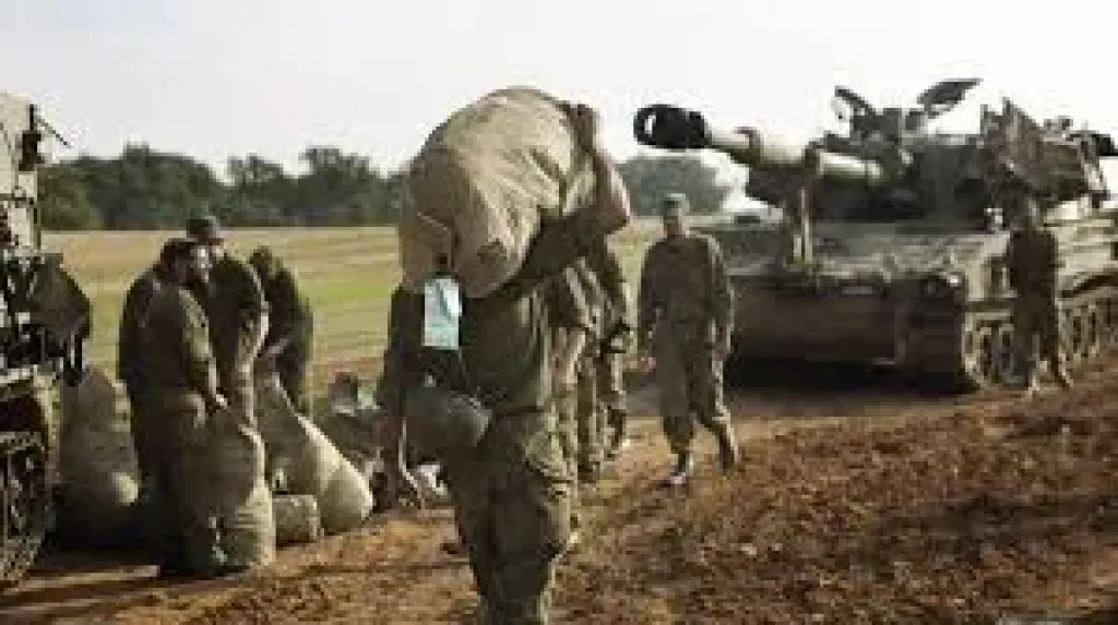 الجيش الإسرائيلي يبدأ الانسحاب من مدينة غزة قبل المصادقة على اتفاق وقف إطلاق النار