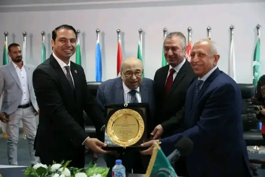 مذكرة تفاهم بين الأكاديمية العربية للعلوم والتكنولوجيا وشركة الشحنة الكهربائية لتعزيز التعاون في التدريب والبحث العلمي