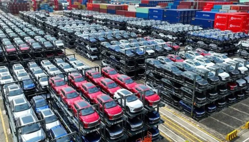 موجة تخفيضات غير مسبوقة تضرب سوق السيارات المصري.. خفض الأسعار يصل إلى 401 ألف جنيه خلال أسبوع واحد