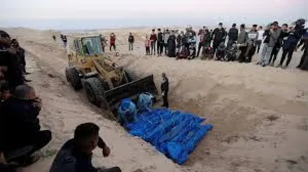 مأساة المفقودين في غزة.. أكثر من 9500 شخص ما زالوا تحت الركام بعد 735 يوماً من حرب الإبادة