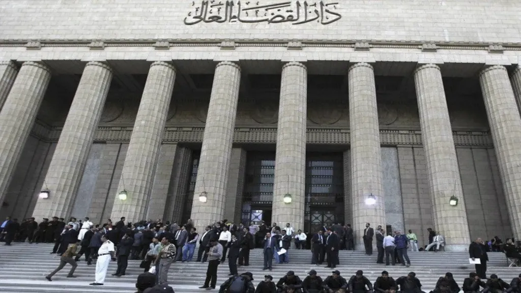 سرقة ملايين من رئيس الديوان الأميري الكويتي تنتهي بأحكام مشددة في مصر.. 10 سنوات سجن