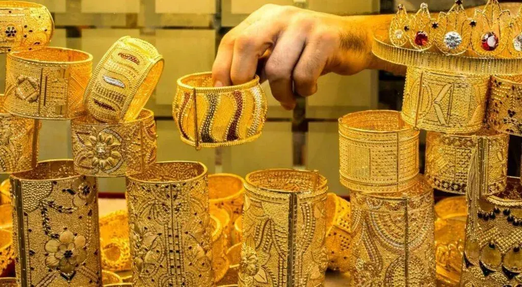 ”الأصفر يراقب الجميع”.. سعر الذهب اليوم الخميس 16 أكتوبر 2025 بين نيران السوق وهواجس المستثمرين