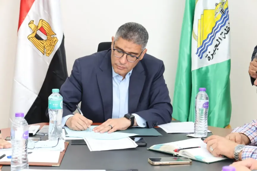 محافظ الجيزة يعتمد التعريفة الجديدة لسيارات السرفيس والنقل الجماعي