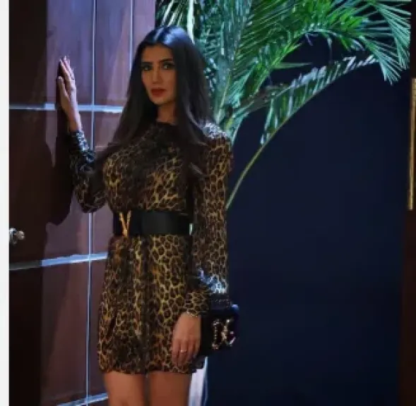 مي عمر تخطف الأنظار بإطلالة جريئة وتستعد لبطولة مسلسل رمضاني جديد لعام 2026