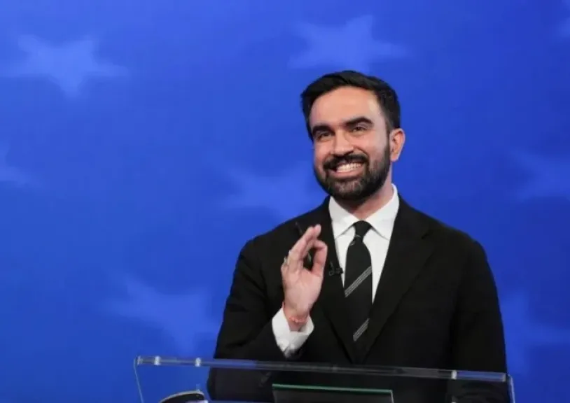 نائب الرئيس الأمريكي يسخر من المرشح المسلم لمنصب عمدة نيويورك.. وخبراء: تصعيد سياسي بملامح عنصرية