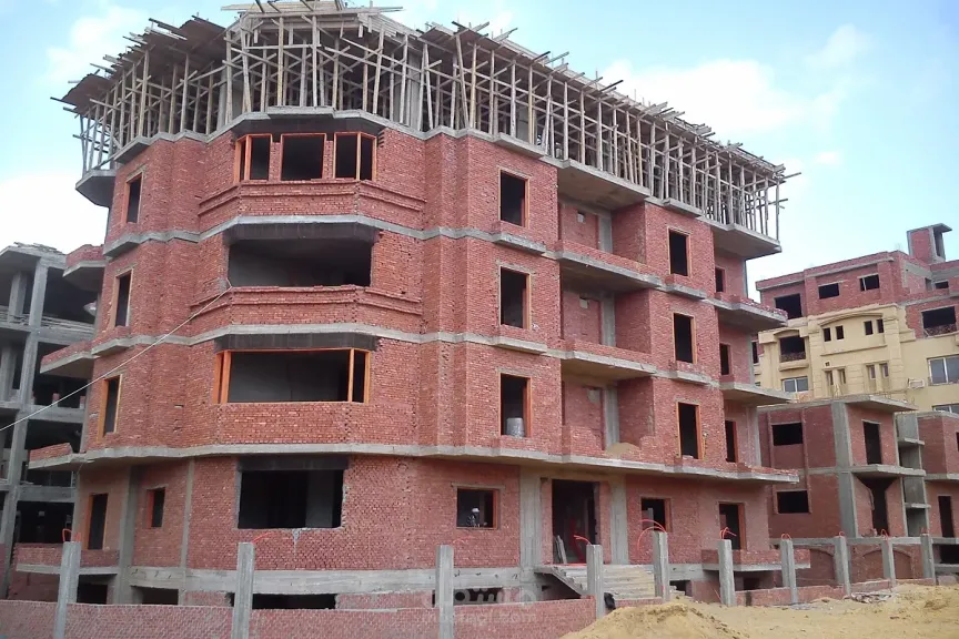 كل ما تريد معرفته عن استخراج تراخيص البناء الجديدة 2025 وعدد الأدوار المسموح بها