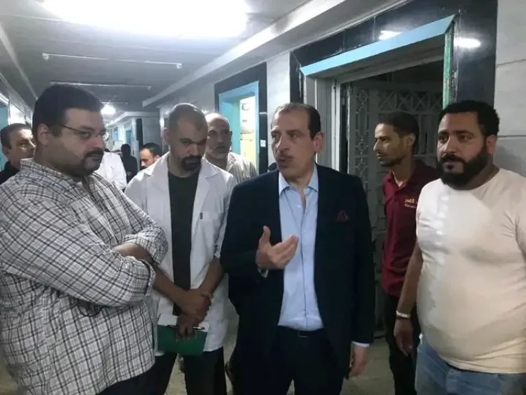 جولة ليلية مفاجئة من نائب وزير الصحة بمستشفى العامرية العام بالإسكندرية: إصلاح الأجهزة المعطلة ومتابعة مستوى الخدمة الطبية