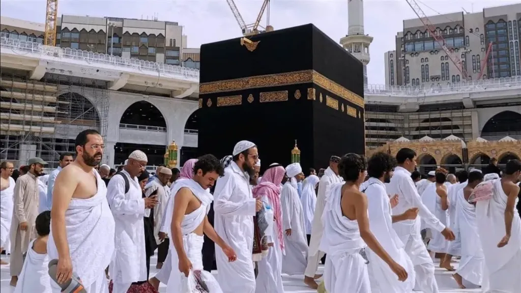 وزارة الداخلية تعلن بدء قرعة الحج لموسم 1447هـ/2026: تعرف على المواعيد والشروط