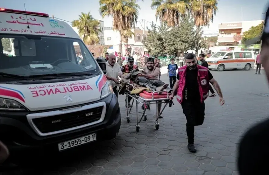 غزة تنزف من جديد.. أكثر من 100 شهيد بينهم 35 طفلاً في 12 ساعة من الغارات الإسرائيلية