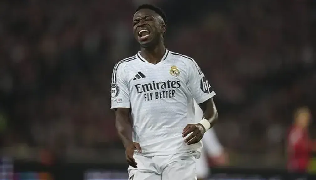 فينيسيوس يفتح باب الأزمة.. هل يتمرد النجم البرازيلي على ريال مدريد بسبب الراتب؟