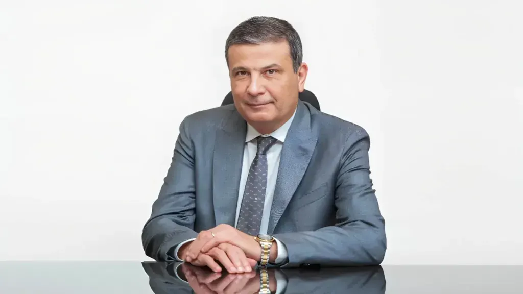 من قلب المزارع.. وزير الزراعة يستعرض خطوات الحملة القومية لتحصين الماشية