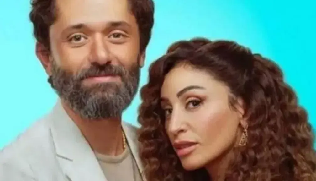 أنباء عن عودة العلاقة بين كريم محمود عبدالعزيز ودينا الشربيني تشعل السوشيال ميديا.. وحقيقة ما تداوله الجمهور حول ”زواج قريب”