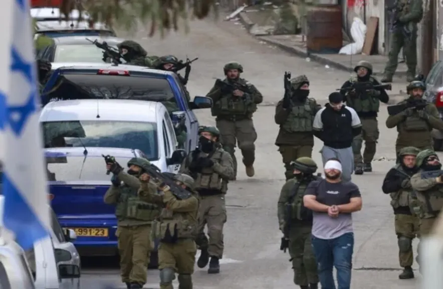 الكنيست الإسرائيلي يصادق مبدئيًا على قانون إعدام الأسرى الفلسطينيين.. خطوة تُشعل الغضب وتثير المخاوف من “إعدامات جماعية”