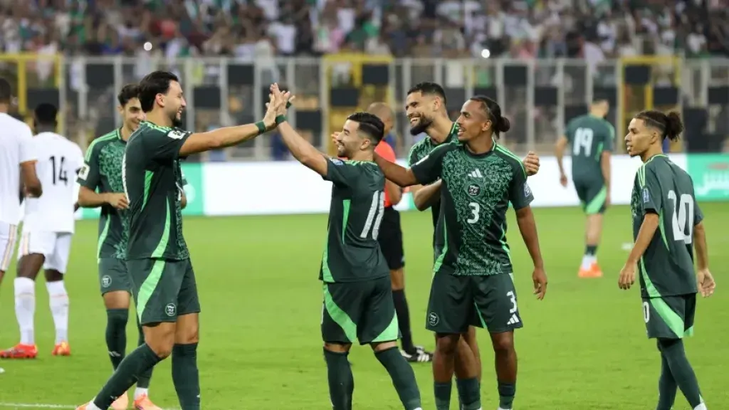 القنوات الناقلة لمباراة الجزائر وزيمبابوي الودية استعدادًا لكأس الأمم الإفريقية 2025