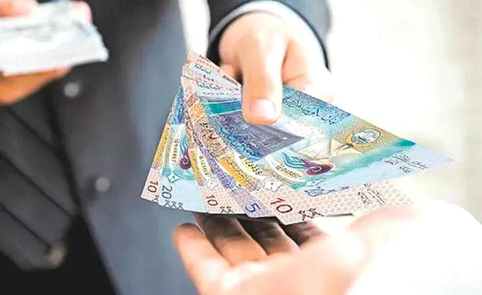 الدينار الكويتي يتصدر المشهد… سعره أمام الجنيه المصري اليوم الجمعة 14 نوفمبر 2025 (1) الدينار الكويتي يتصدر المشهد… سعره أمام الجنيه المصري اليوم الجمعة 14 نوفمبر 2025 (1)