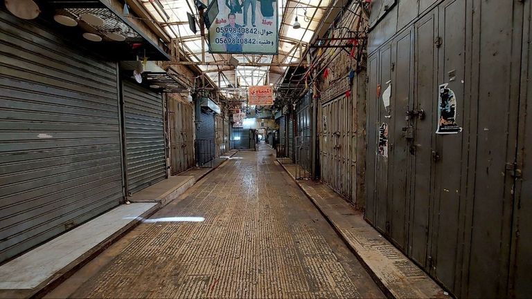 الإضراب الشامل يعم الضفة الغربية