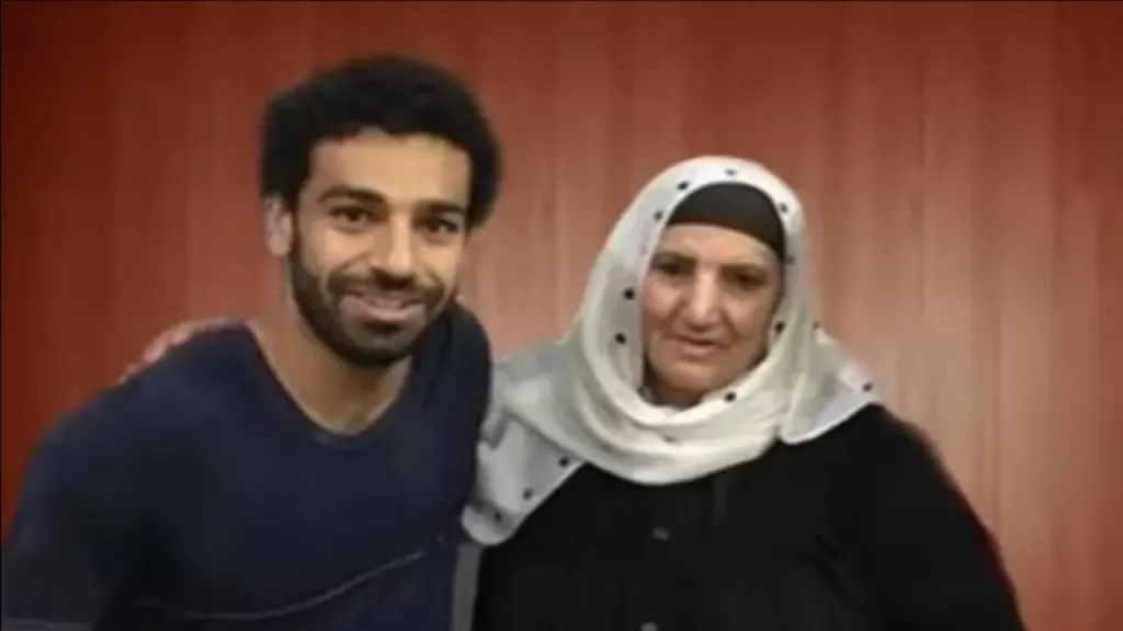 محمد صلاح.. رحلة كفاح شاب مصري بدأ من القرية حتى أصبح أسطورة عالمية
