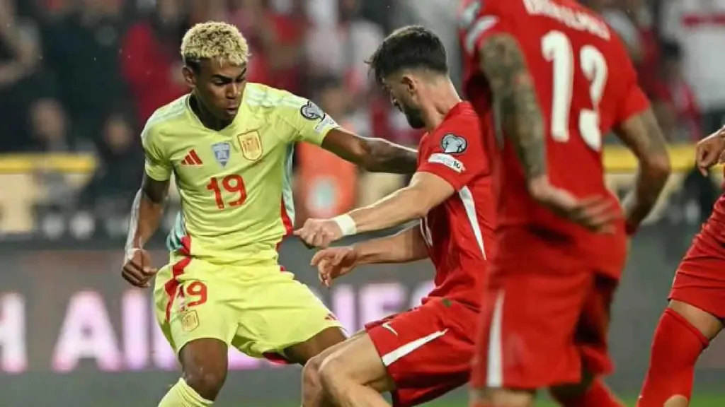 مباريات اليوم الثلاثاء 18 نوفمبر 2025.. مواعيد المباريات والقنوات الناقلة والبث المباشر