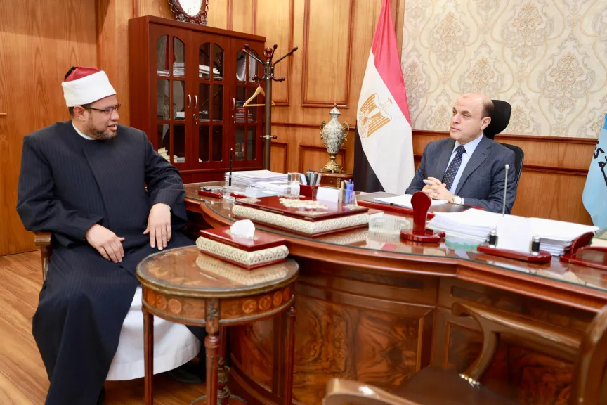 محافظ كفر الشيخ يناقش جهود مبادرة «صحح مفاهيمك» مع وكيل الأوقاف الجديد.. خطة شاملة لحماية الشباب وتعزيز الوعي وتجديد الخطاب الديني