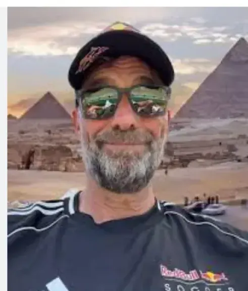 الأهرامات المصرية.. حضارة لا تُقلَّد وتاريخ لا يُسرَق — موقف يورجن كلوب يعيد التذكير بأن الأصالة لا تصنعها الأموال