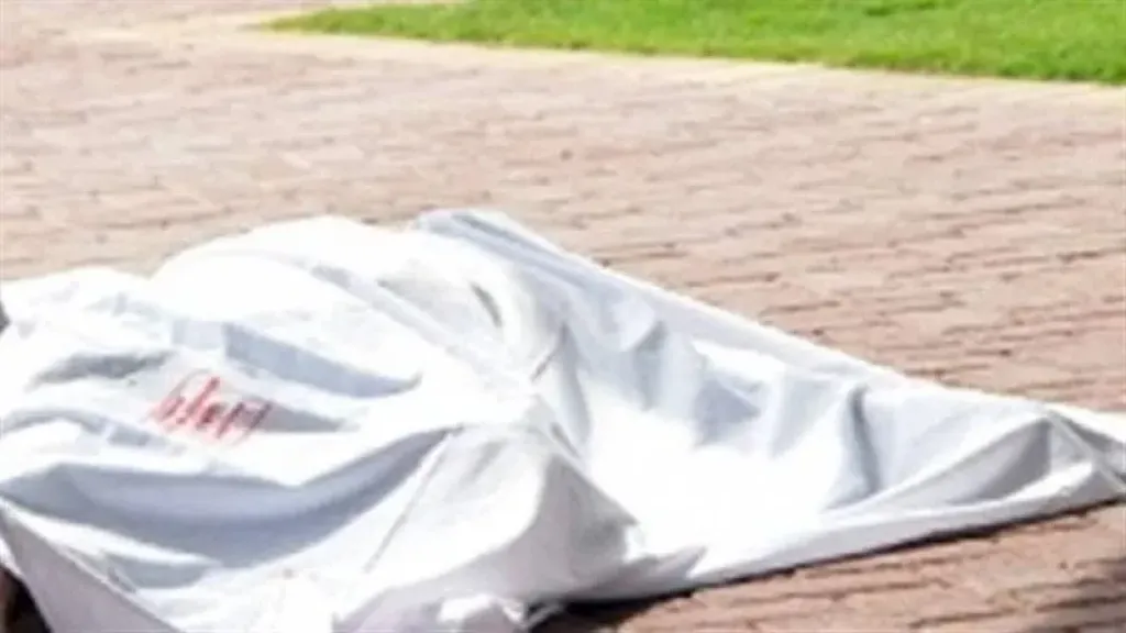 مأساة في 6 أكتوبر.. سقوط شخص من شرفة الطابق الرابع يودي بحياته