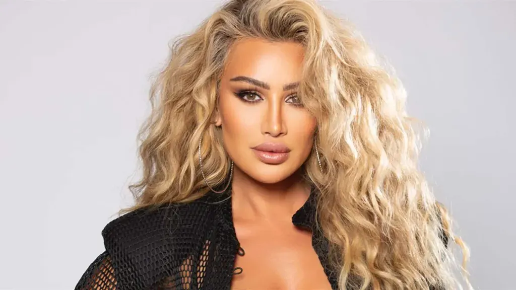مايا دياب تكسر الصمت وتقف في صف دينا الشربيني: “الهجوم عليها ظالم ورخيص”