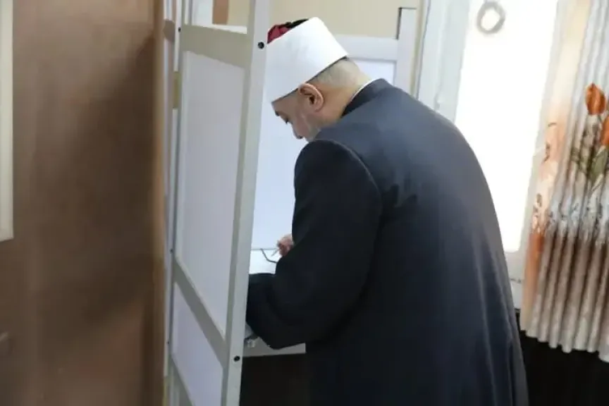 مفتى الجمهورية يُجدد رسالة الدولة للمواطنين: صوتكم أمانة.. والمشاركة في انتخابات النواب واجب وطني وشرعي