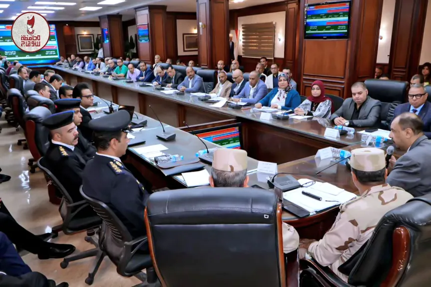 محافظ سوهاج يترأس الاجتماع التنسيقي لتنفيذ التدريب العملي المشترك لمواجهة الأزمات والكوارث ”صقر 159”