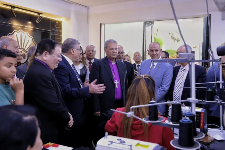 الكنيسة تخدم المجتمع.. افتتاح عيادات ومصنع «الرابية» بالشروق بحضور رئيس الطائفة الإنجيلية وقيادات الدولة