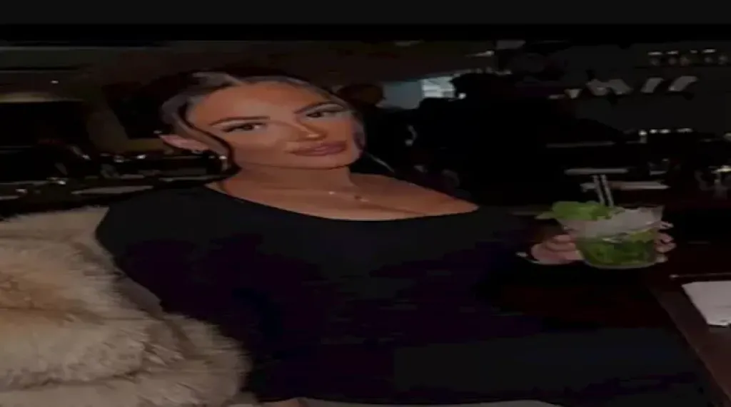 مضيفة بريطانية تهرّب مخدر يُصنع من عظام الموتى.. تفاصيل صادمة تهزّ سريلانكا والعالم