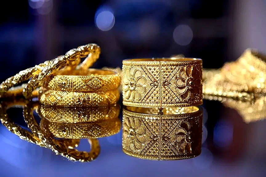 الذهب في مفترق طرق: صعود مستمر أم هبوط مفاجئ؟ مساء الأحد 30 نوفمبر 2025