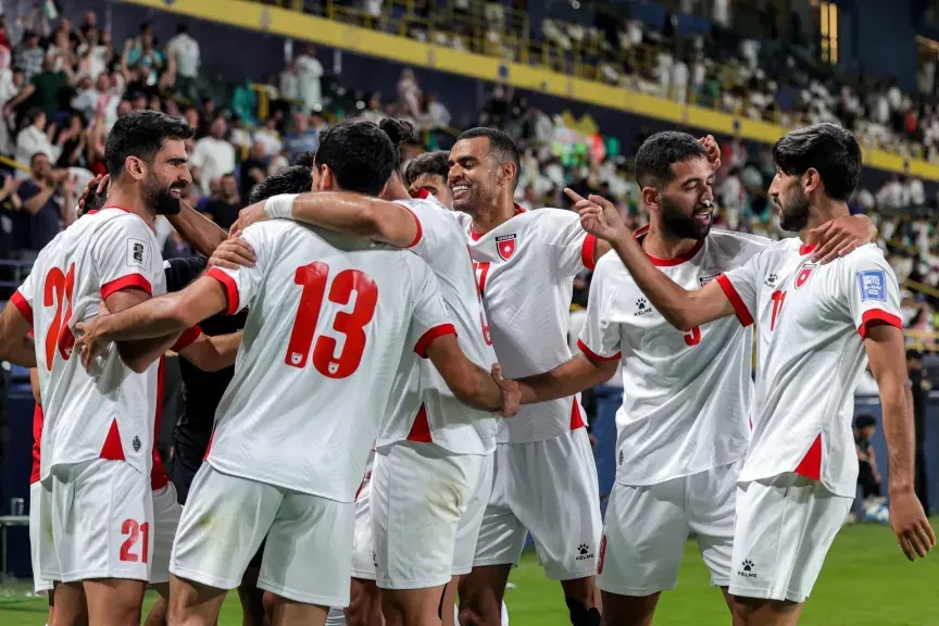 بث مباشر الأردن والإمارات.. كيفية مشاهدة المباراة الأولى للأبيض في كأس العرب 2025