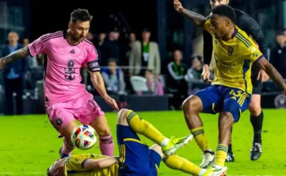 مواعيد مباريات اليوم السبت 6 ديسمبر 2025.. مواجهات عربية حاسمة وصدامات أوروبية نارية