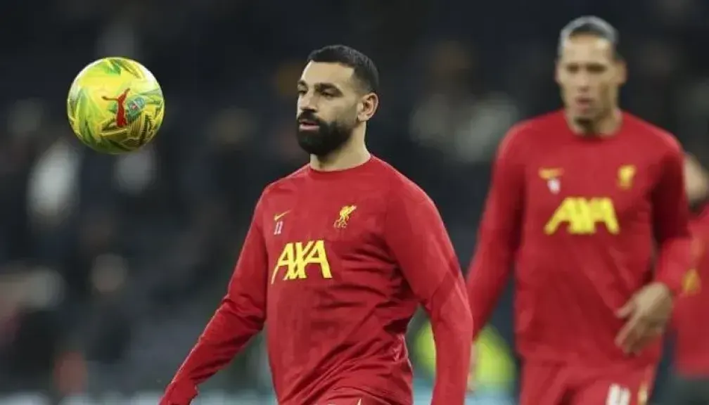 غضب جماهيري  في ليفربول.. انتفاضة لدعم محمد صلاح بعد استبعاده للمباراة الثالثة وتصريحات نارية تهز النادي