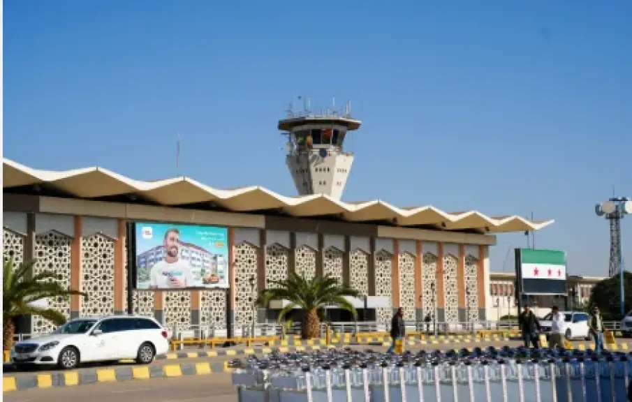 قذائف مجهولة المصدر تسقط في محيط مطار المزة بدمشق.. توتر أمني وتحقيقات عاجلة لمعرفة الجهة المنفذة