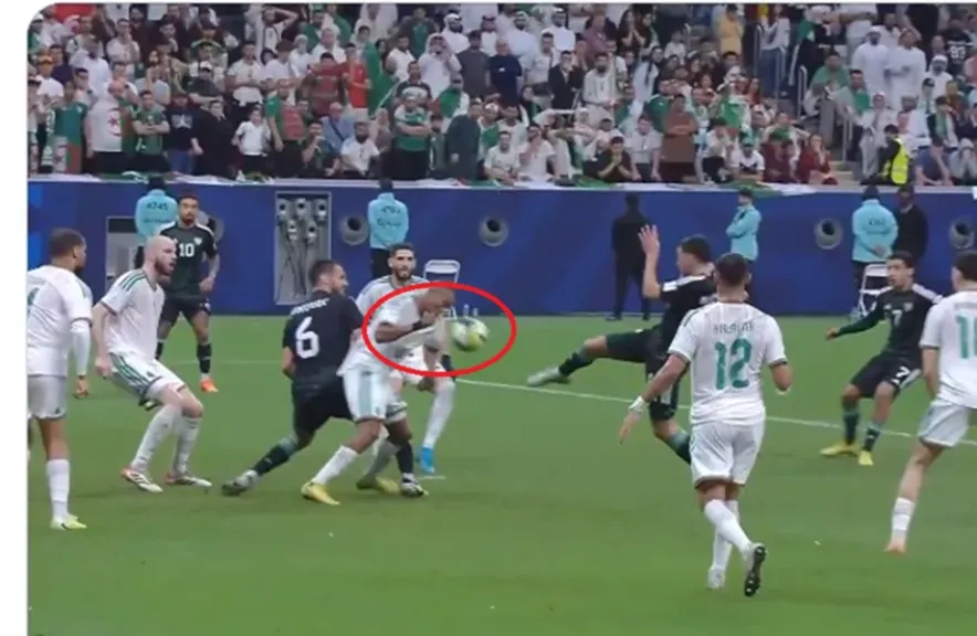 ضربة جزاء ضائعة في اللحظات القاتلة تشعل الجدل.. شكوك تحكيمية تحاصر مواجهة الإمارات والجزائر في كأس العرب 2025