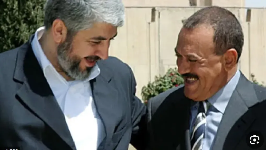 مكالمة مسربة تهز المشهد الفلسطيني.. خلاف حاد بين علي عبد الله صالح وخالد مشعل حول صواريخ حماس وغارات إسرائيل على غزة